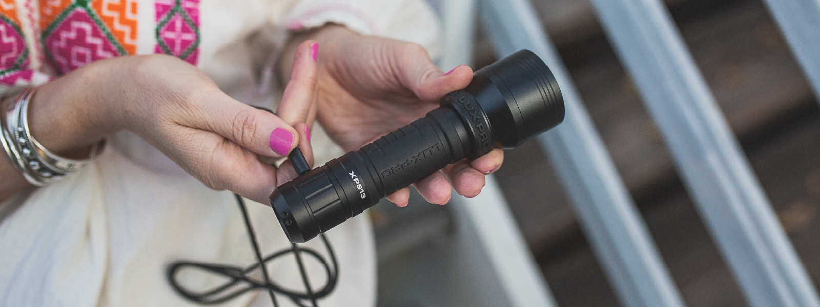 compare rechargeable flashlights Hoxida Flashlight USB Rechargeable, Magnetic LED Flashlight, Super Bright LED Tactical Flashlight with Cob Sidelight, Waterproof, Zoomable Best Small duty rubber head and a roll stop to prevent accidental rolling Juyafio Rechargeable Flashlight, 300,000 High