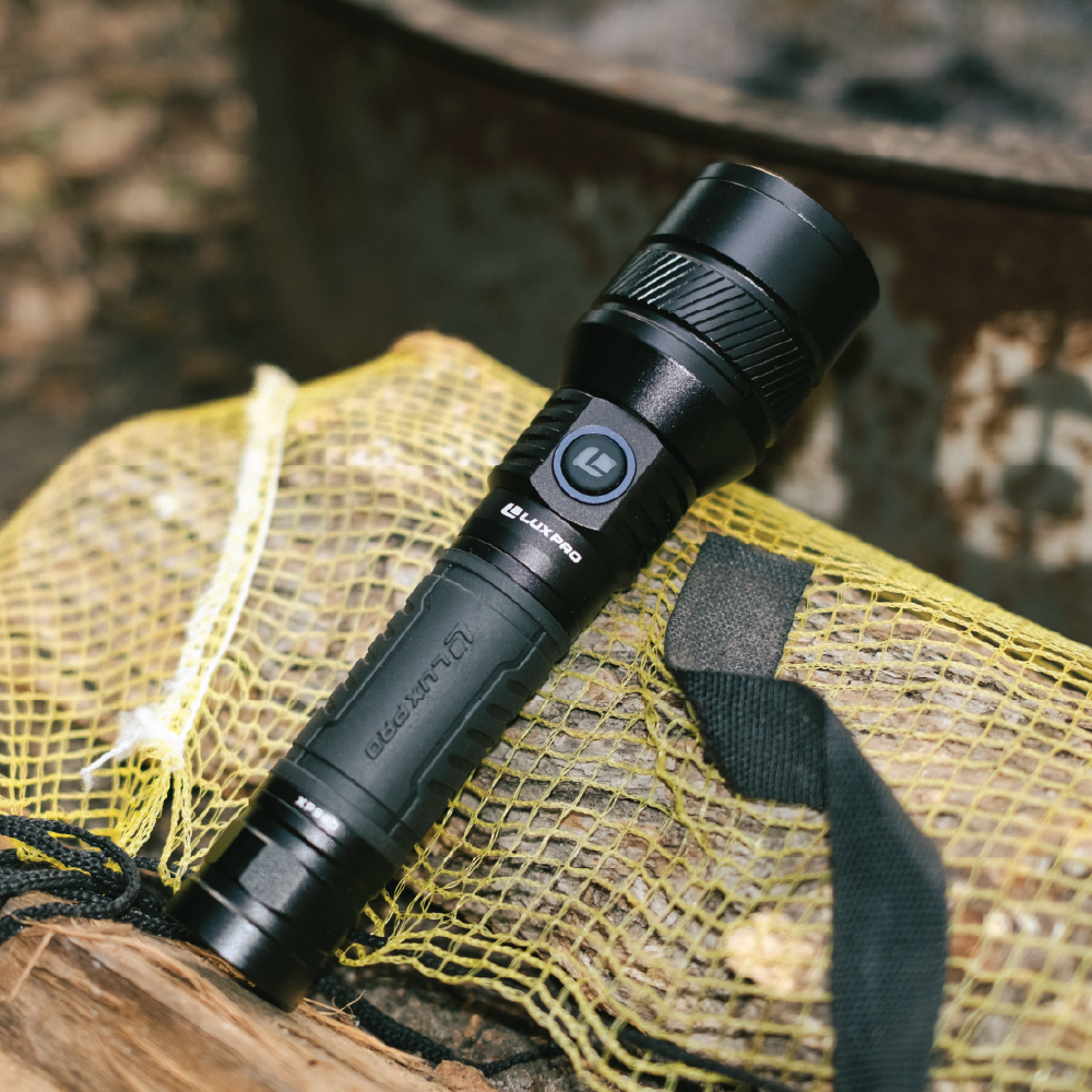 Rechargeable Long Range LED Flashlight - 1507 Lumens | XP990 Rechargeable Long Range LED Flashlight - 1507 Lumens | XP990