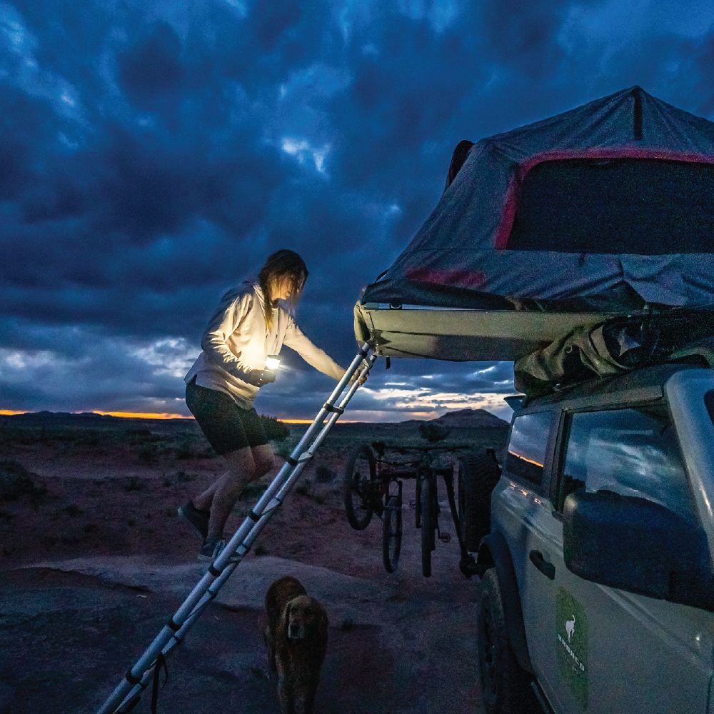 Rechargeable Waterproof LED Lantern - 810 Lumens | LP1525V2