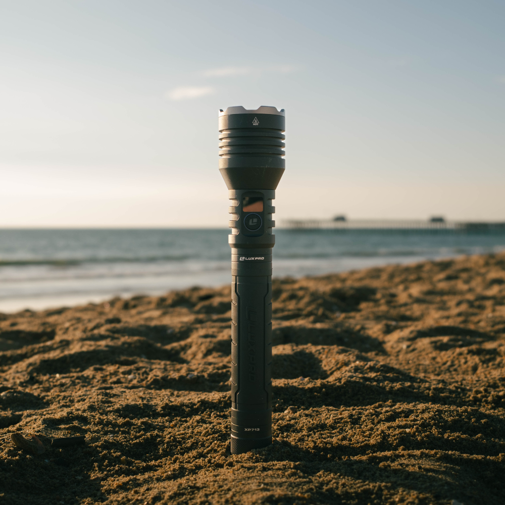 Pro Series DS - High Performance Rechargeable LED Flashlight - 11600 Lumen | XP713