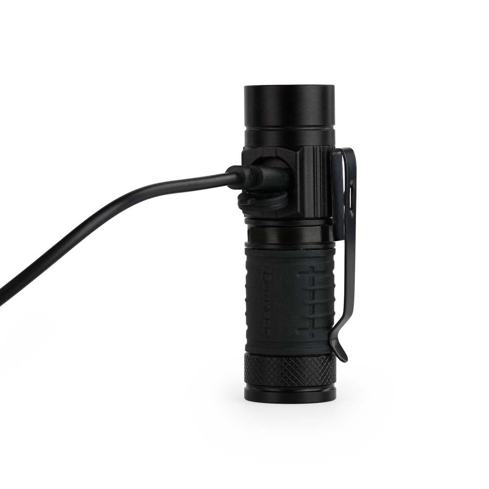 Pro Series - Compact LED Flashlight - 600 Lumen | XP702