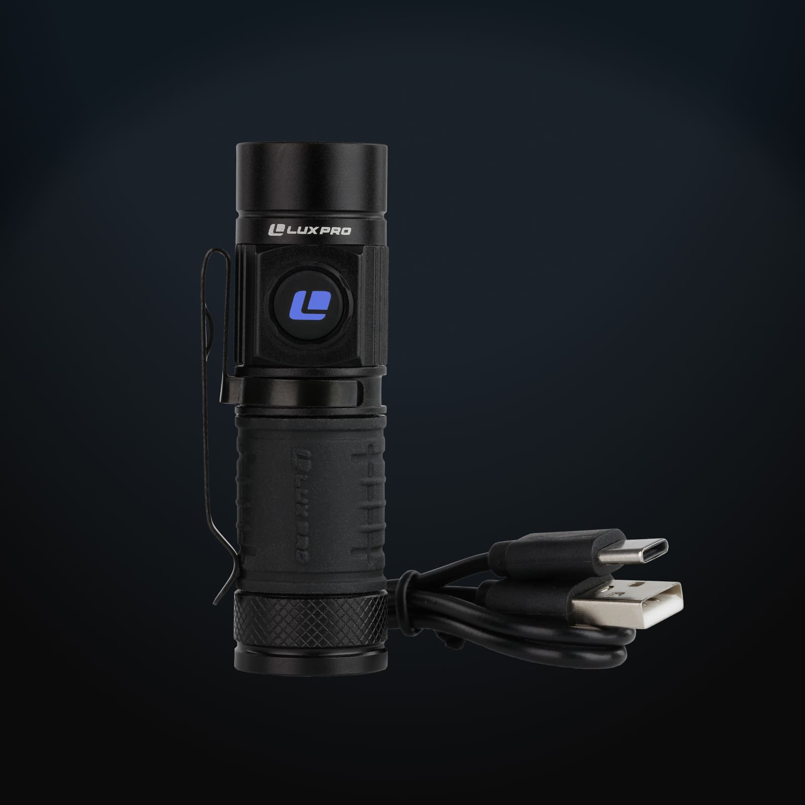 Pro Series - Compact LED Flashlight - 600 Lumen | XP702