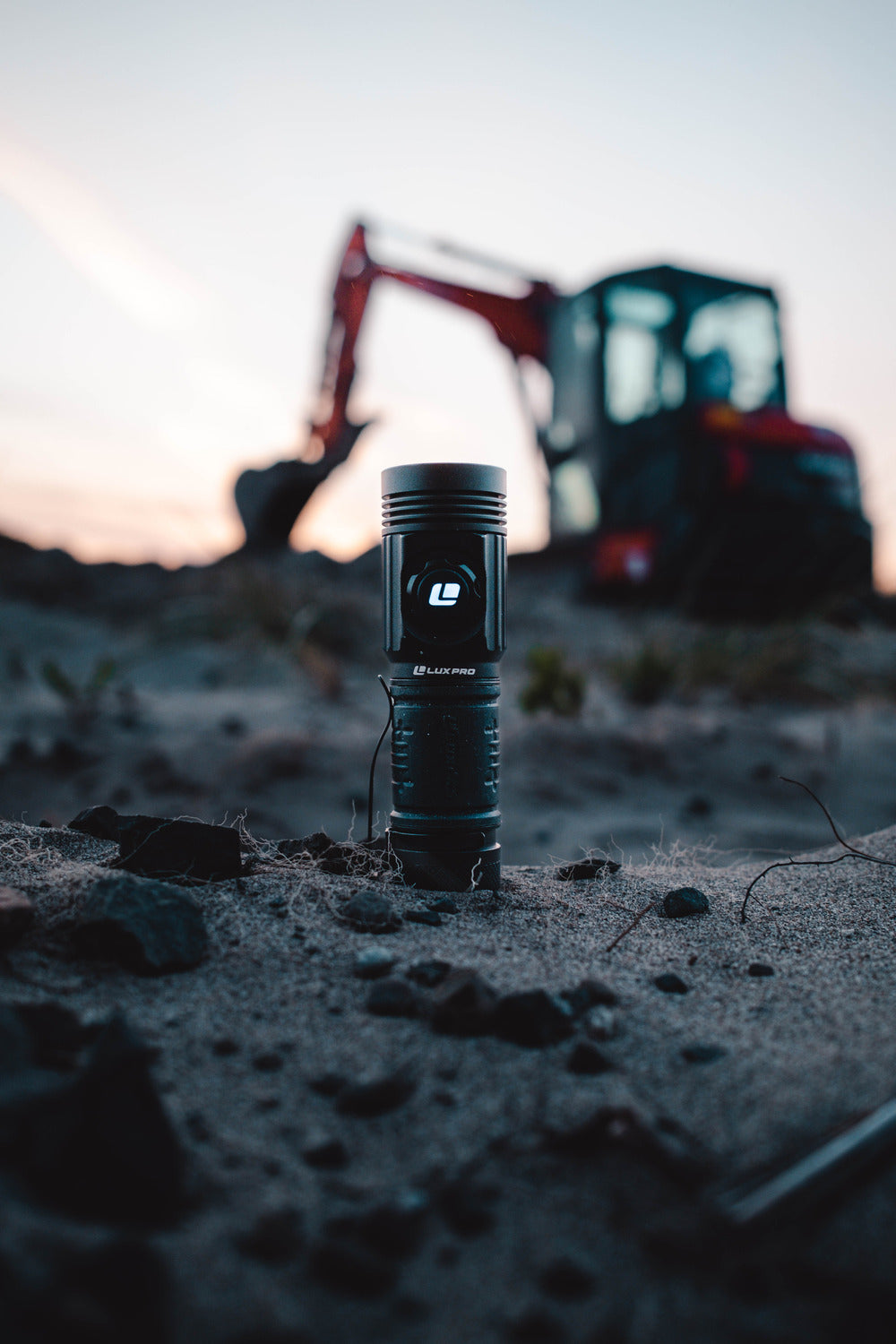1300 Lumen Power LED Flashlight - Pro Series - XP703 | LUXPRO
