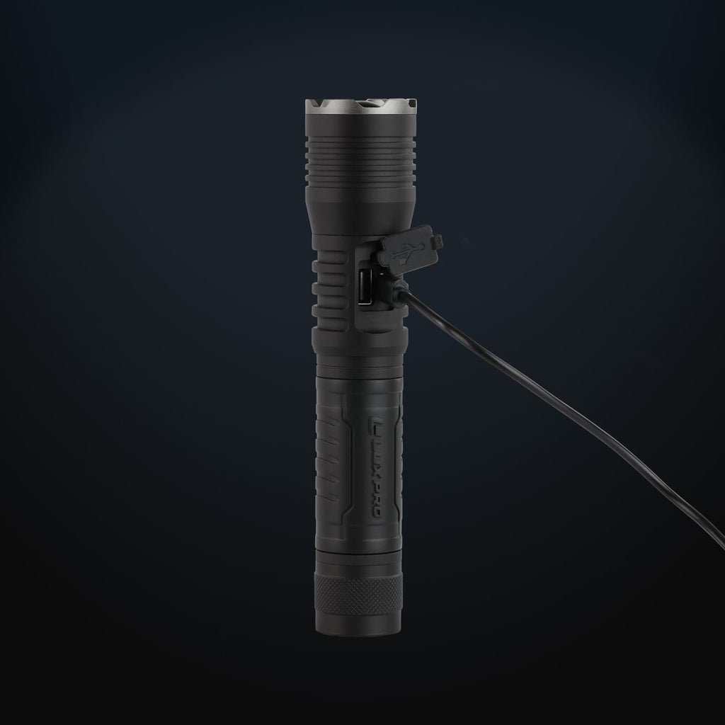 Pro Series DS - High performance LED Flashlight - 4400 Lumen | XP711