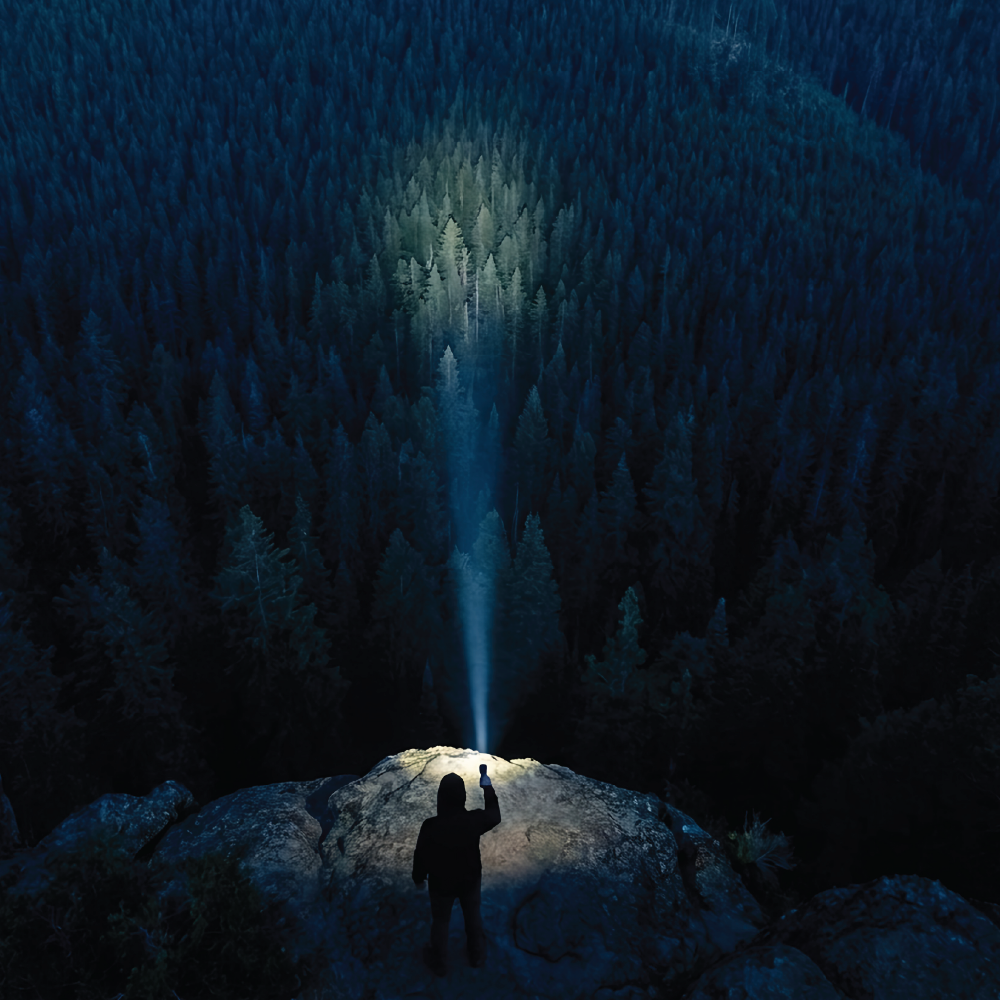 Rechargeable Long Range LED Flashlight - 1500 Lumens | XP990
