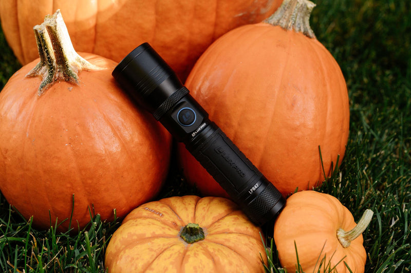 Dual-Power Focusing LED Flashlight - 1253 Lumens | LP847