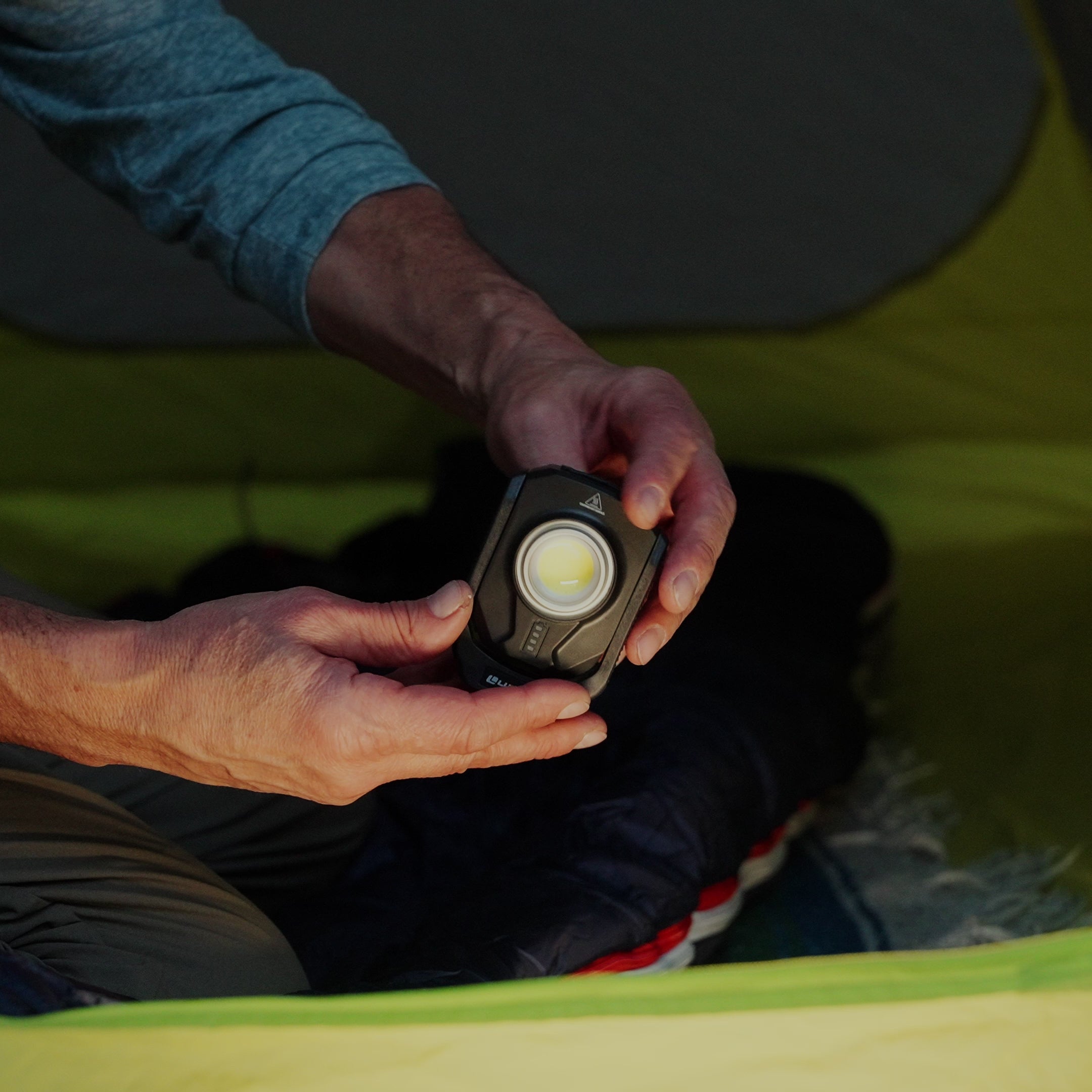 LP387 Rechargeable 1000 Lumen 360° Swivel LED Work Light