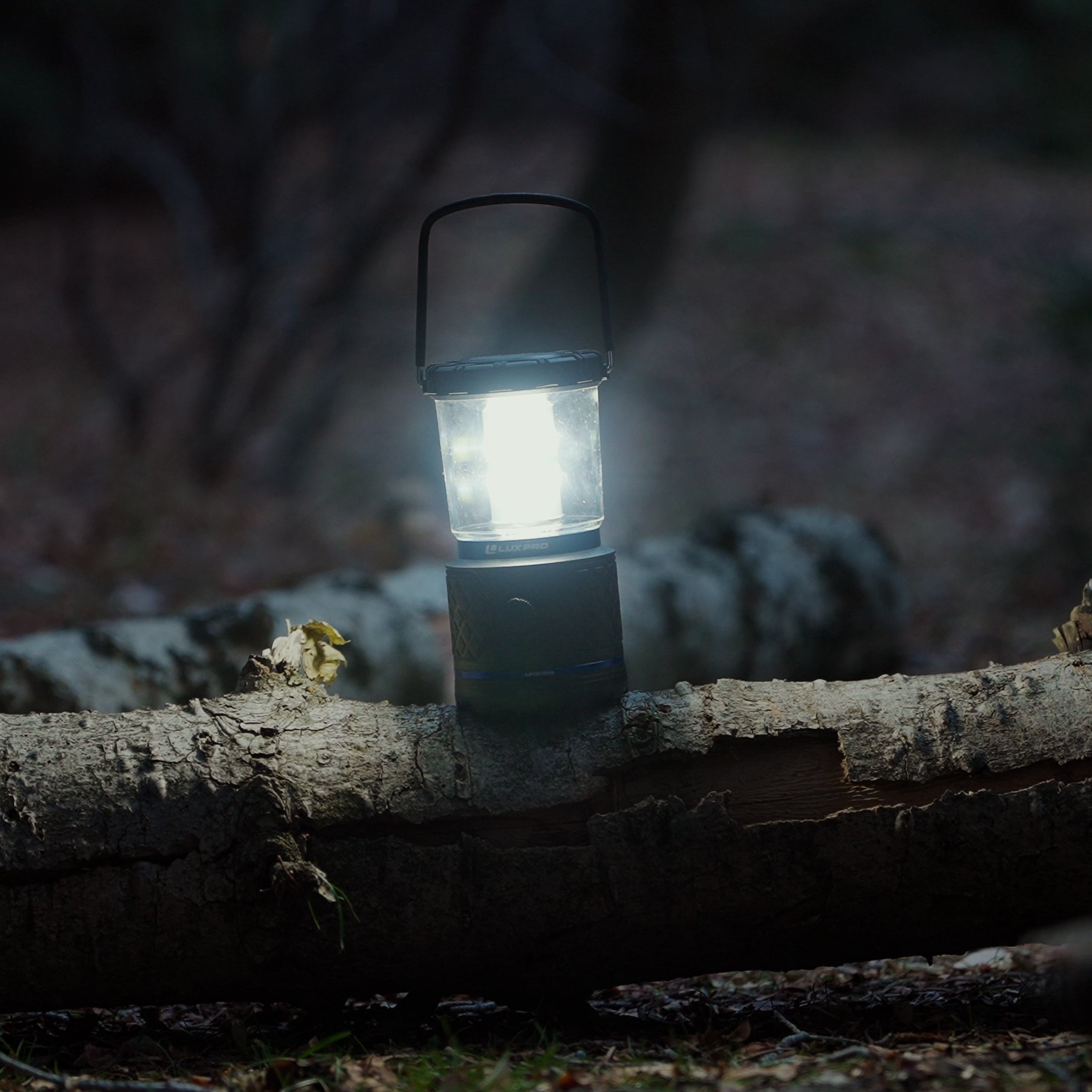 Dual Power LED Lantern - 2000 Lumens | LP1512v2