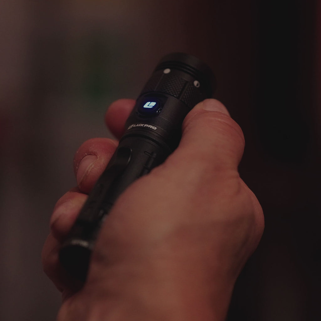 Pro Series - Power Plus Red LED Flashlight - 1200 Lumen | XP705