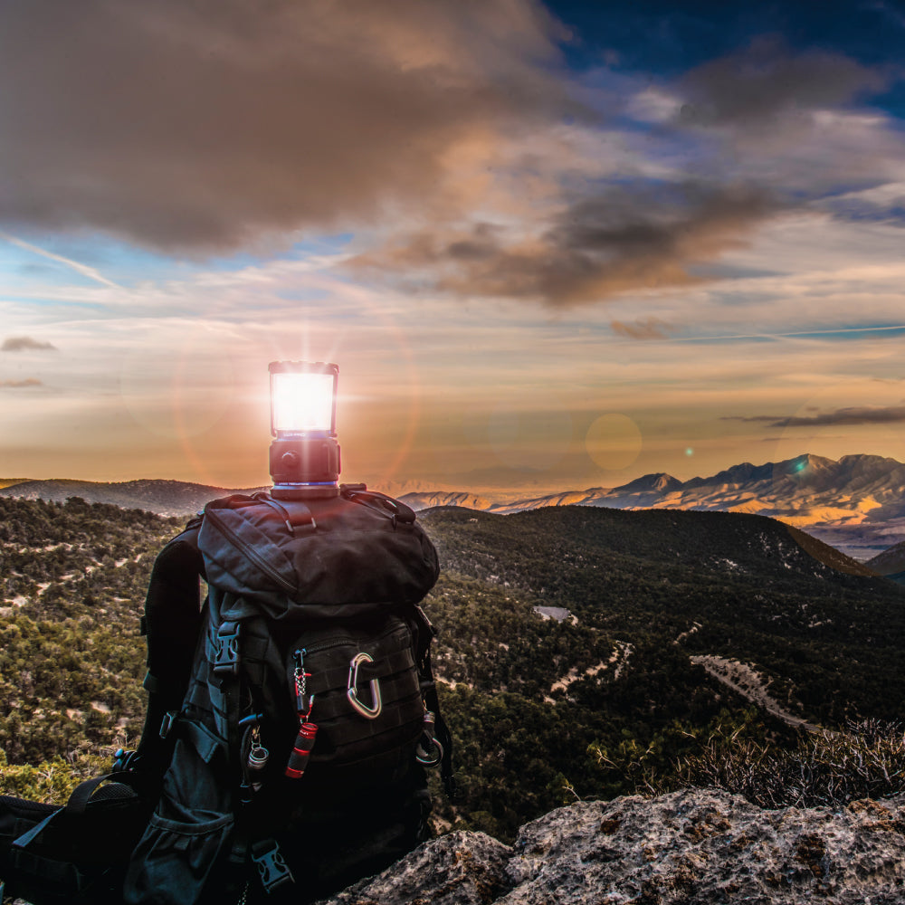 LP1513 Rechargeable Dual-Power 900 Lumen LED Lantern w Diffused