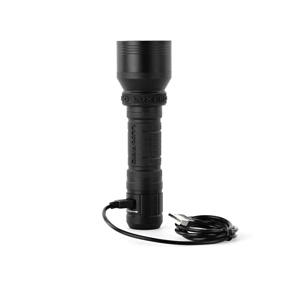 Rechargeable LED Flashlight - 1100 Lumen - XP913 | LUXPRO